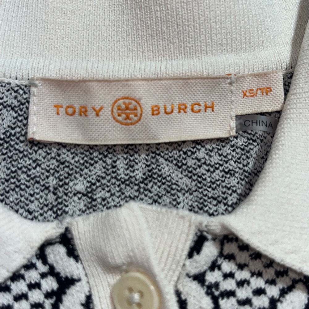 Tory Burch Gemini Link Sweater in Ivory/Black - Picture 6 of 12